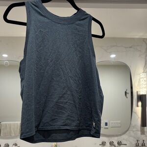 Vuori Slate Blue/Green Muscle Tee